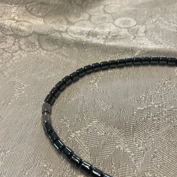 Black Ankh cross necklace with hematite beads. 40g 18" without pendant - Picture 4 of 7